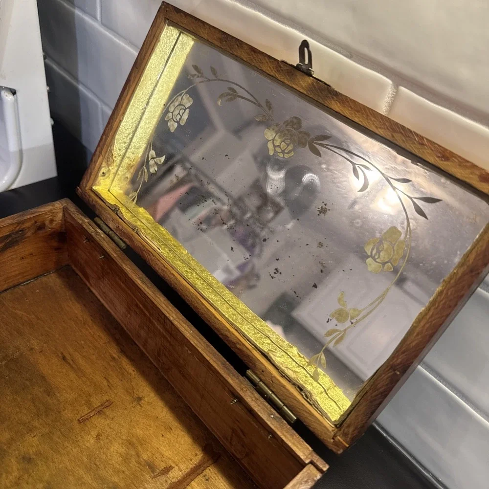 Vintage  Wooden Keepsake Box Hand Carved With Etched Floral Mirror